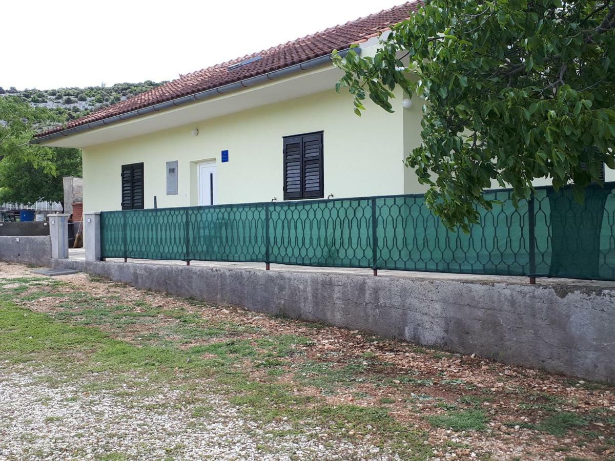 Vacation Home Ivan Kasic Экстерьер фото
