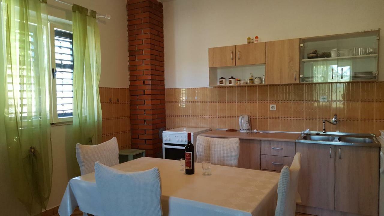 Vacation Home Ivan Kasic Экстерьер фото